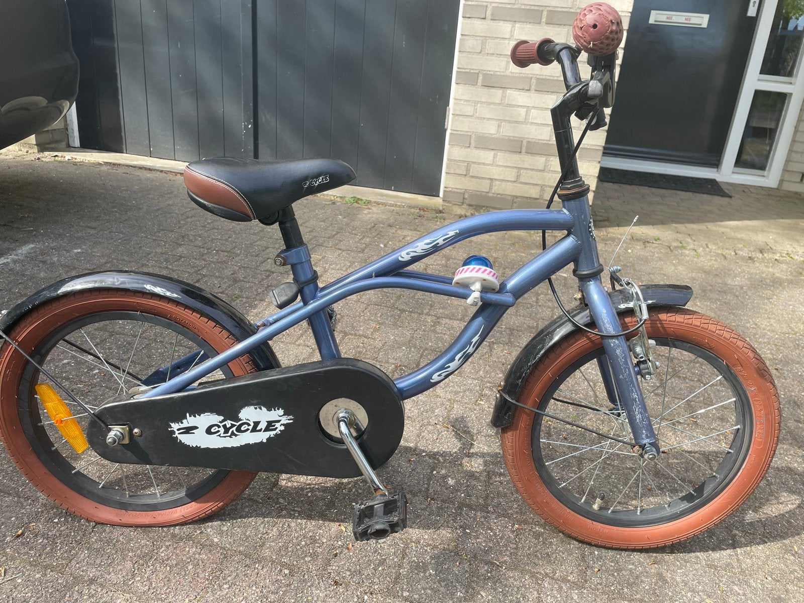 Kinderfiets 16 inch - Blauw met bruine banden, Ophalen, Gebruikt, Terugtraprem, 16 tot 20 inch