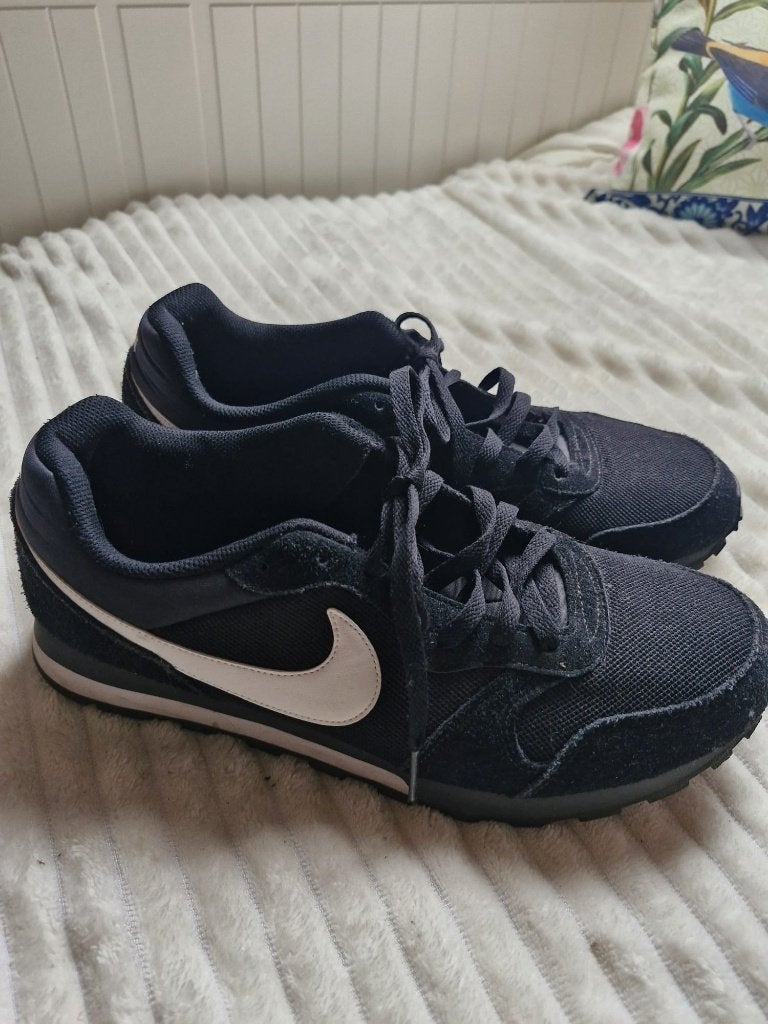 Nike MD Runner 2 - Zwart - Zo goed als nieuw, Zwart, Boots, Nike, Ophalen of Verzenden