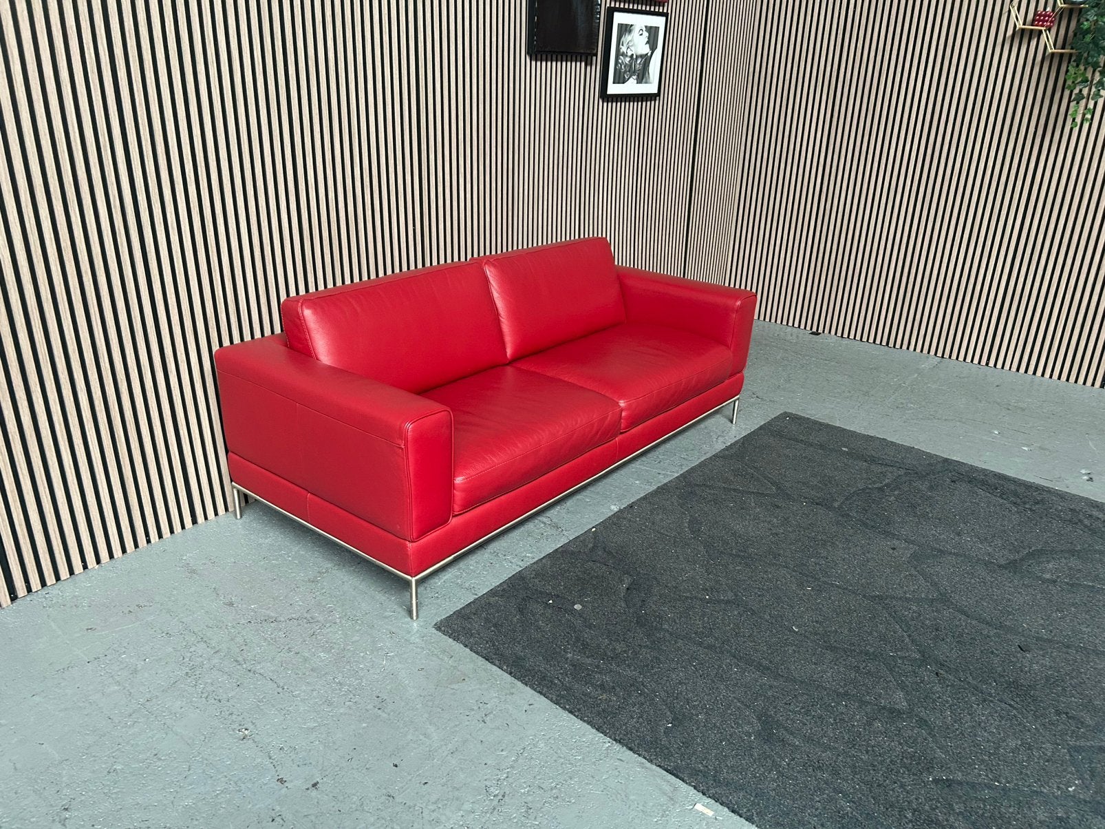 GRATIS LEVERING Tweezits Bank Rood Leer 205X90 GEREINIGD, Driepersoons, Ophalen of Verzenden, Zo goed als nieuw, Rechte bank