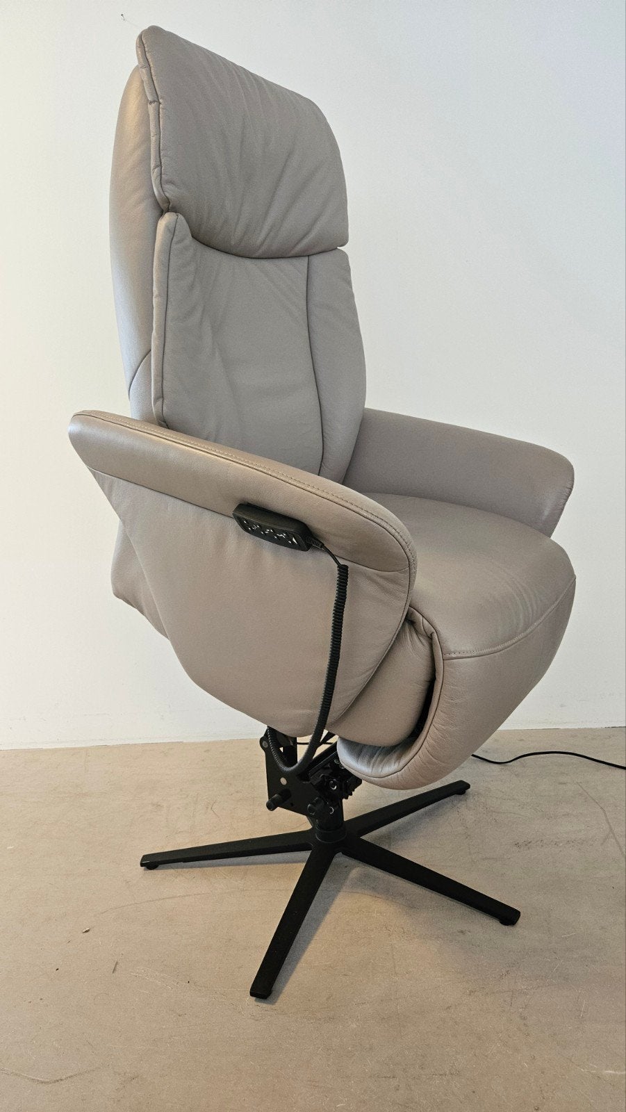 gebruikte sta op stoelen bij Zitgemak in joure, Huis en Inrichting, Fauteuils, Ophalen of Verzenden, Zo goed als nieuw, 75 tot 100 cm