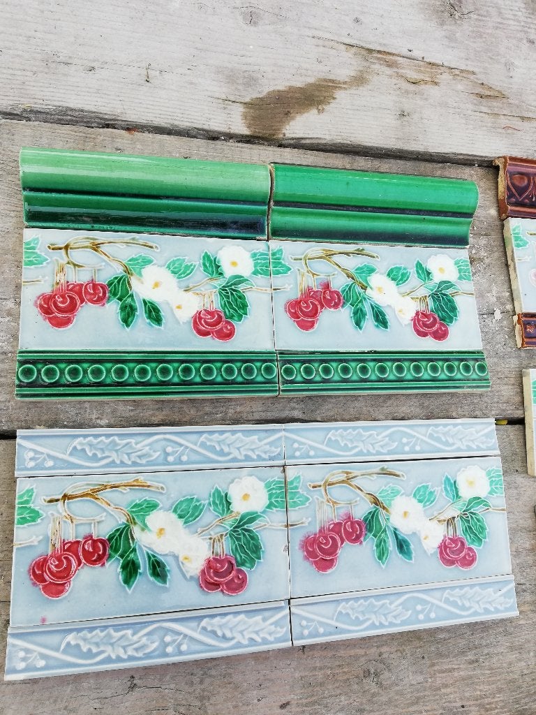 50 art nouveau randtegels met kersen bloesemtak, Ophalen