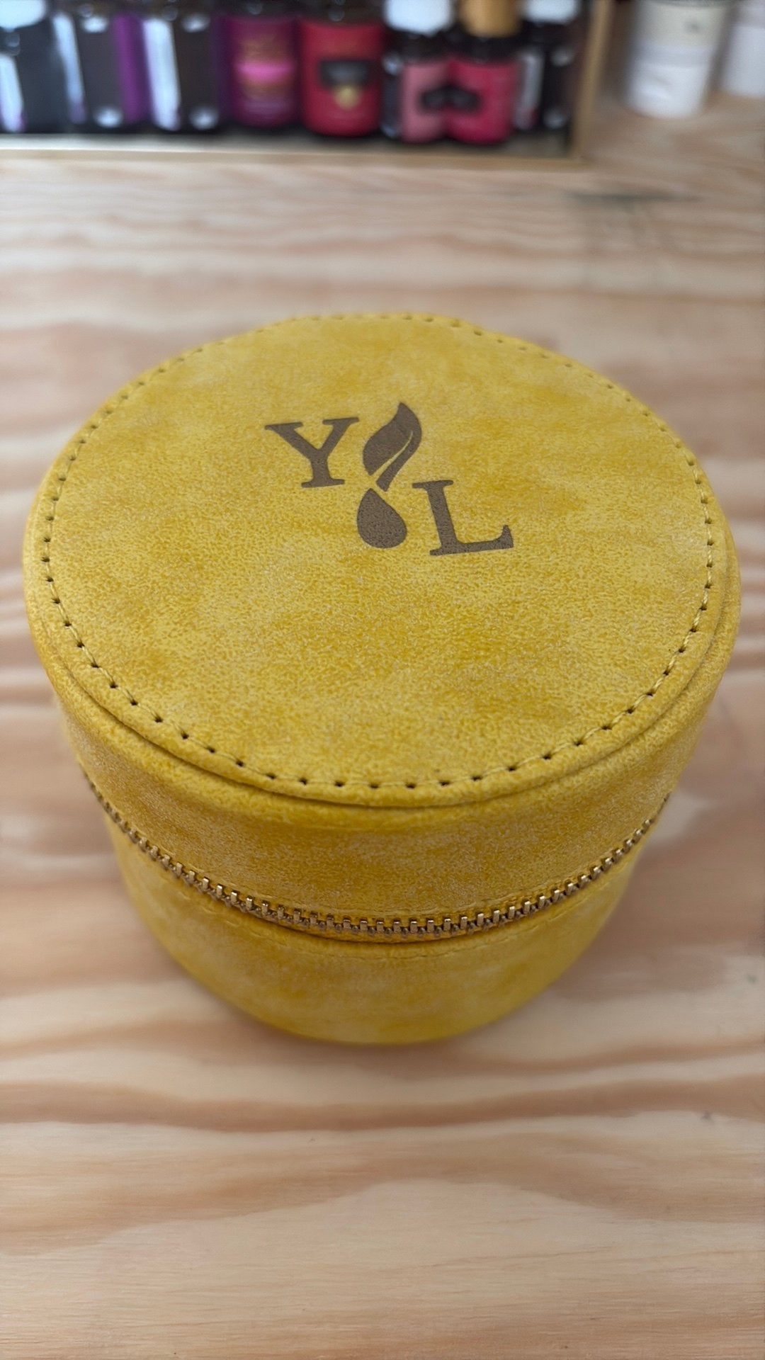 Young Living olietasje, Sieraden, Tassen en Uiterlijk, Verzenden, Zo goed als nieuw