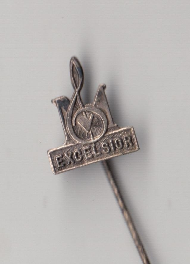 Excelsior Fanfare Harmonie speldje, Verzamelen, Speldjes, Pins en Buttons, Gebruikt, Niet vindbaar, Niet vindbaar, Speldje of Pin