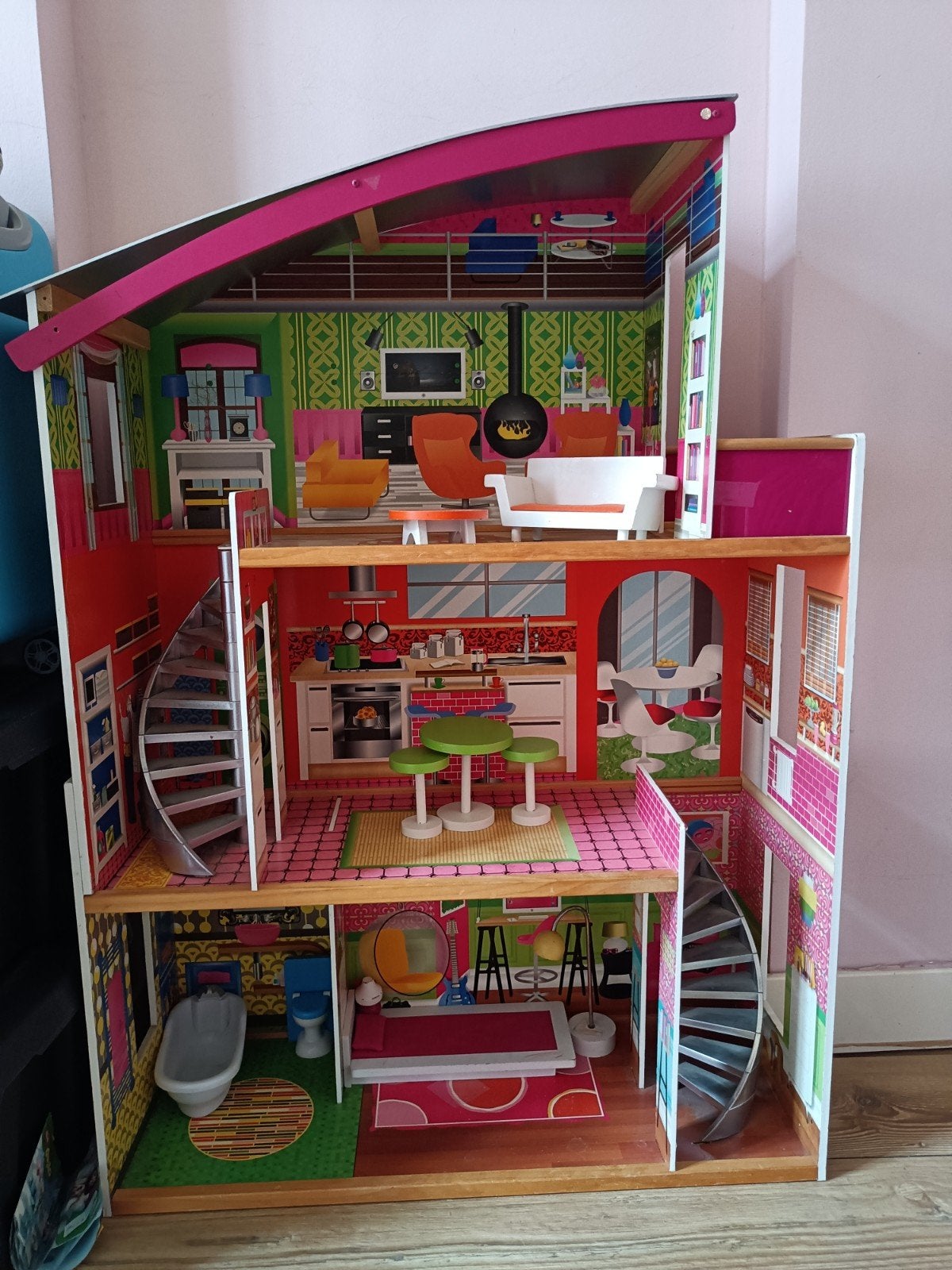 Groot poppenhuis met meubels, Verzamelen, Poppenhuizen en Toebehoren, Ophalen, Gebruikt, Poppenhuis
