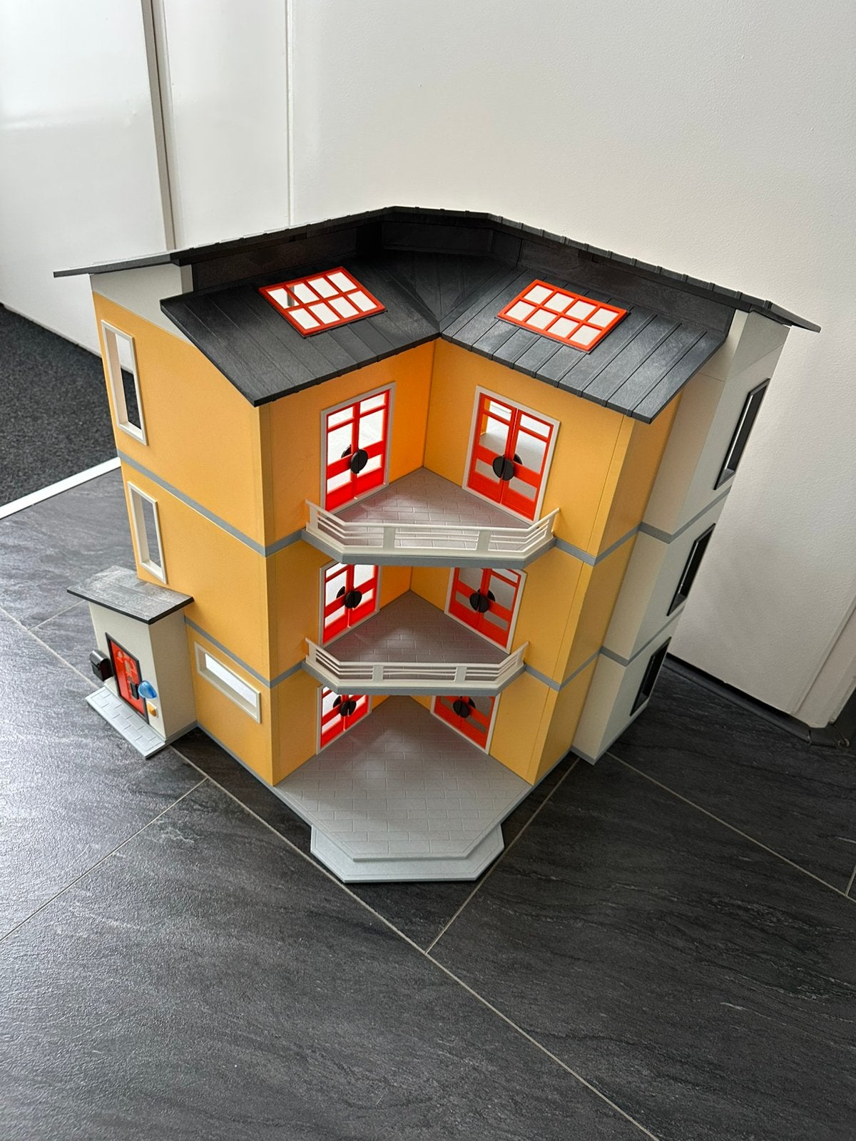 PLAYMOBIL City Life Modern Woonhuis 9266 + Extra Verdieping, Kinderen en Baby's, Speelgoed | Playmobil, Ophalen, Zo goed als nieuw