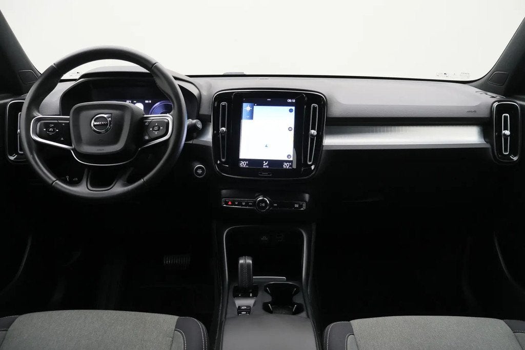 Volvo XC40 1.5 T5 Recharge Inscription Expressi € 24.950,0, Stof, 1712 kg, Blauw, Plug-in hybride