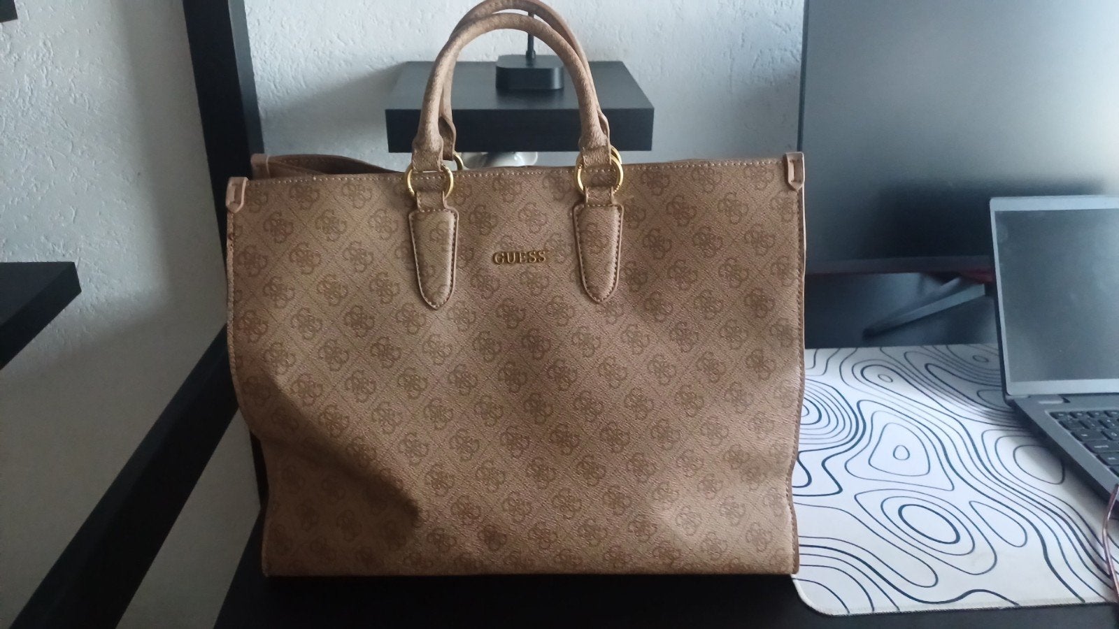 Groot geuss tas, Sieraden, Tassen en Uiterlijk, Tassen | Damestassen, Ophalen of Verzenden, Zo goed als nieuw, Beige, Handtas