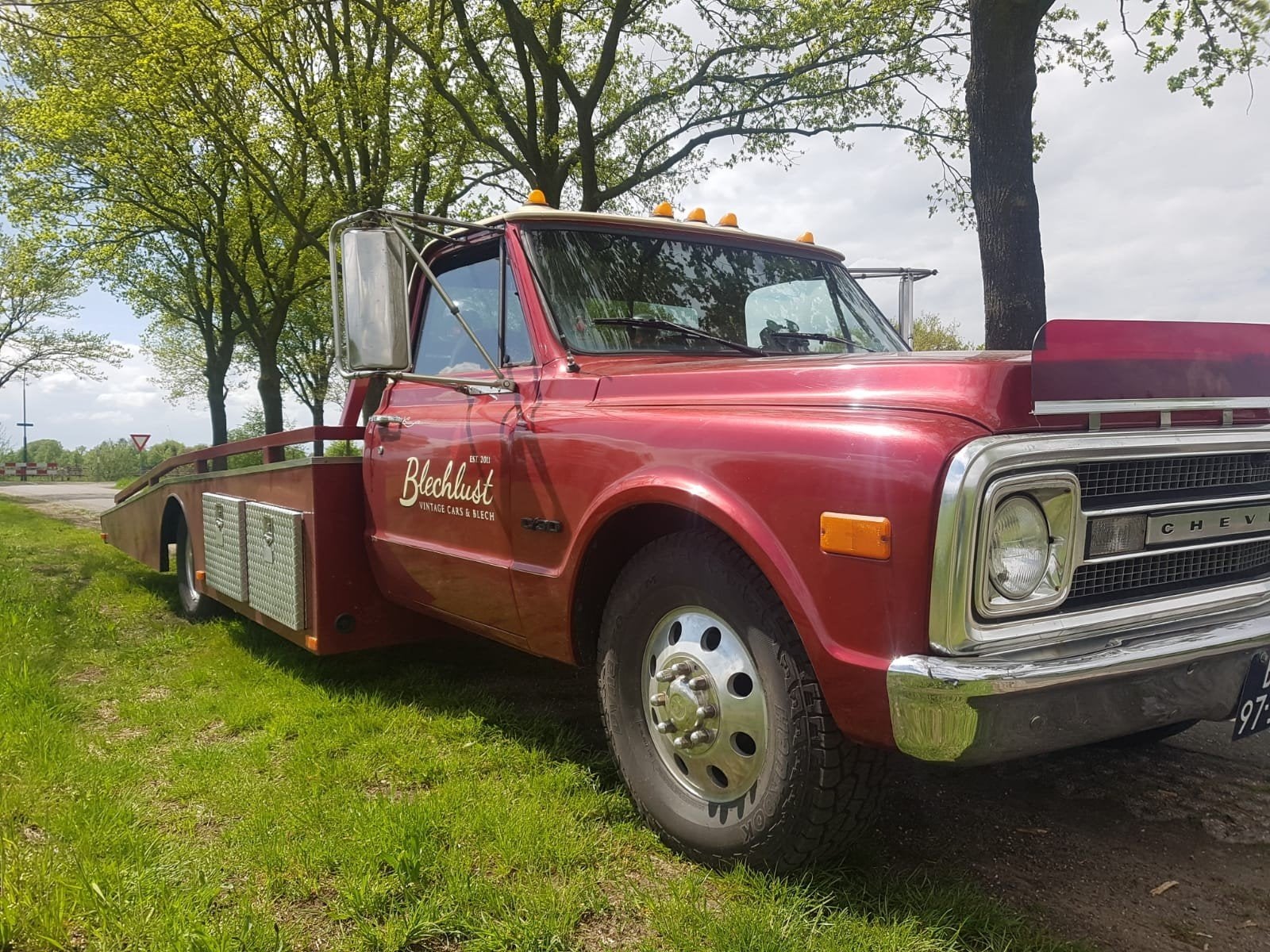 Chevrolet C30 1968 oprijwagen LPG ambulance C10 C20 apk vrij, Auto's, Particulier, Te koop