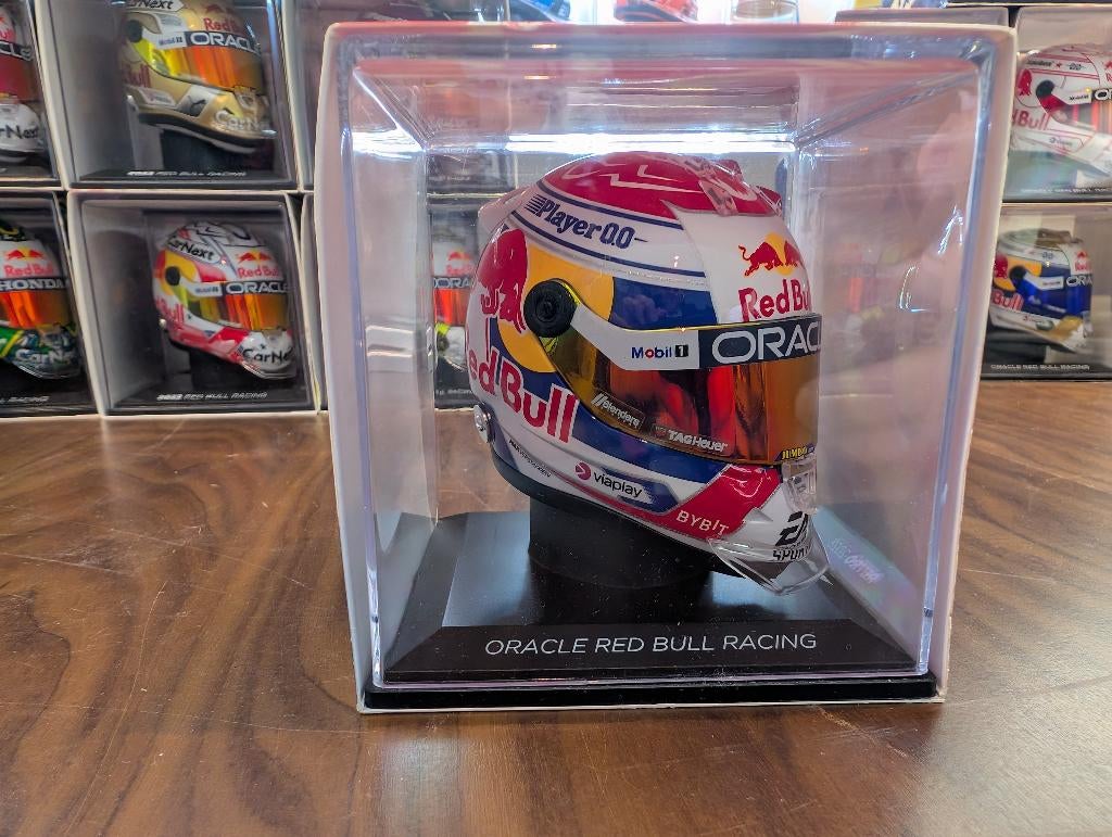 Max Verstappen helm Retro 2023 1:4, Ophalen of Verzenden, Zo goed als nieuw, Formule 1
