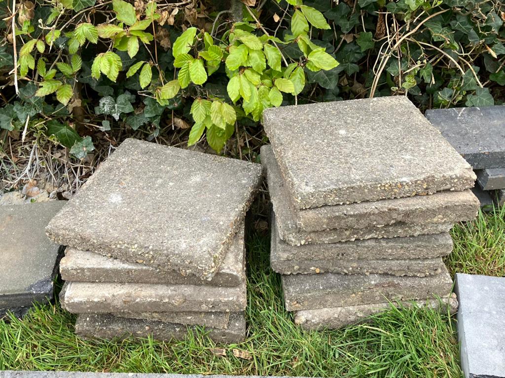 Tegels gratis op te halen, Ophalen, Gebruikt, Beton, Terrastegels