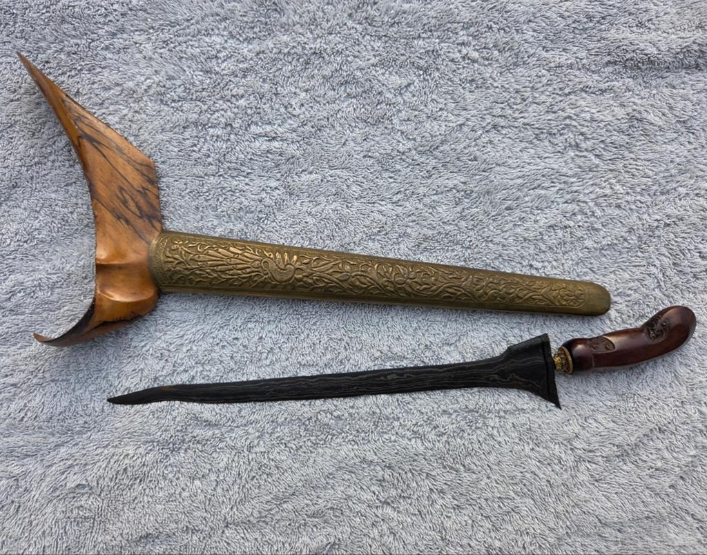Keris Yogya, Ophalen of Verzenden