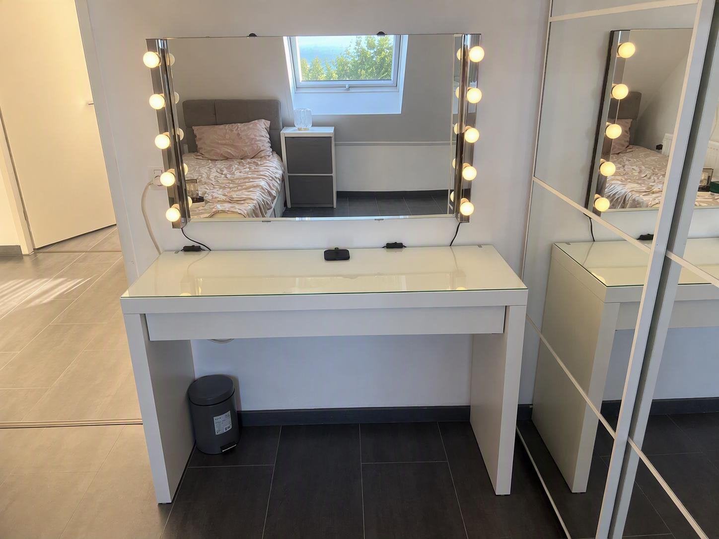 Makeup tafel met spiegel en verlichting, Huis en Inrichting, Ophalen, Zo goed als nieuw, 50 tot 100 cm, Minder dan 100 cm