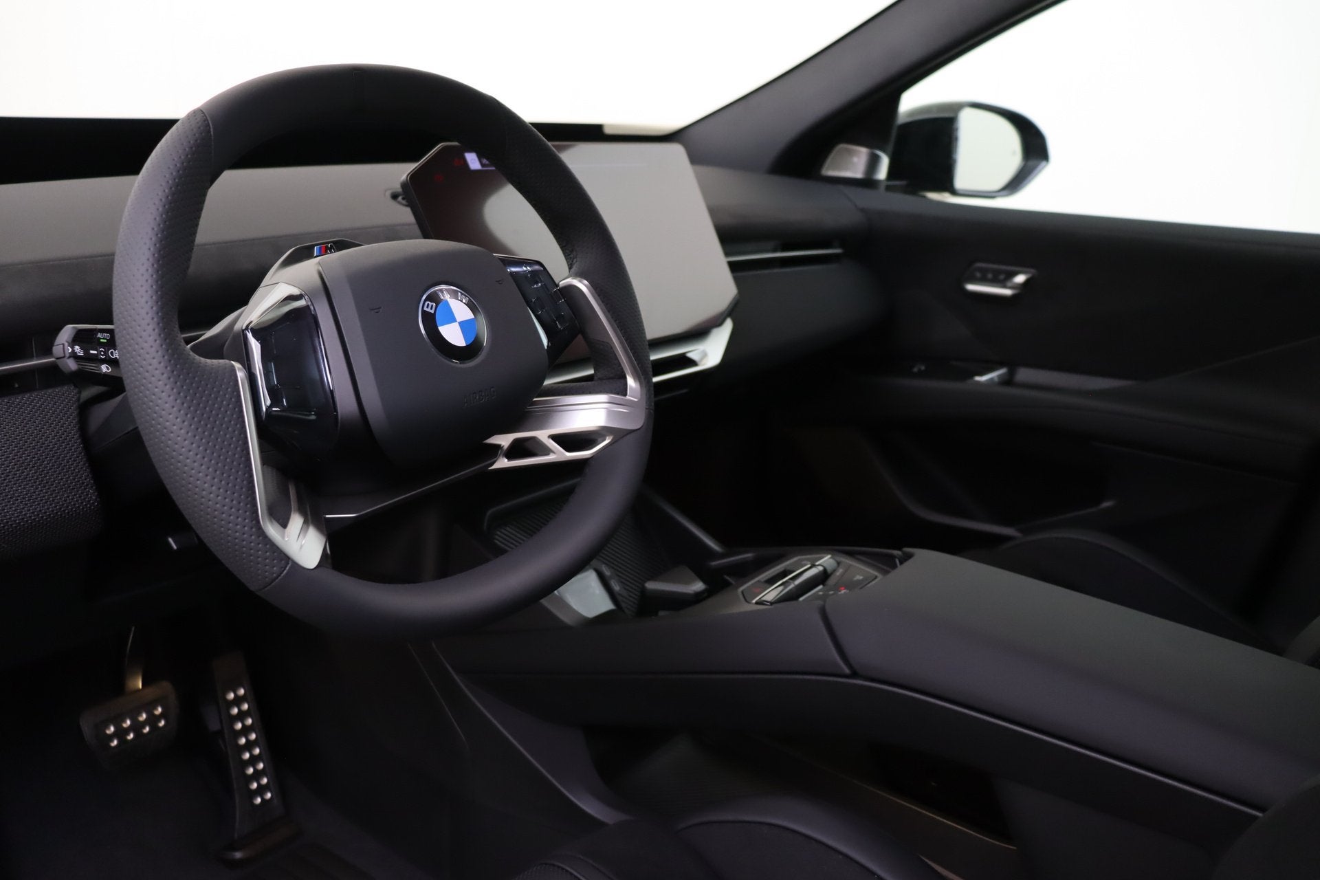 BMW iX3 40 eDrive / Panoramadak / Trekhaak / M Sportstoelen, Auto's, Automaat, Dealer onderhouden, Achterwielaandrijving, Zwart