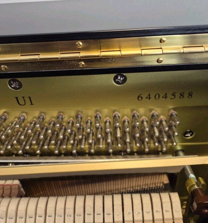 Yamaha U1 - slechts 11 jaar oud - Europees model -, Ophalen, Zwart, Zo goed als nieuw, Piano
