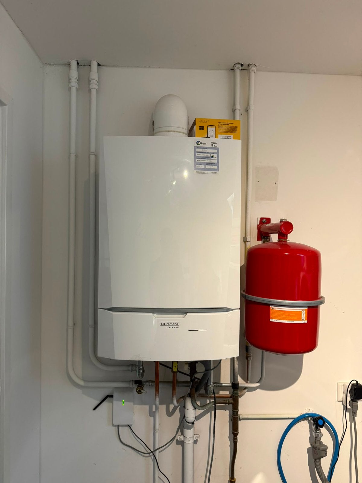 Remeha Calenta cv ketel (recent onderhoud!), Doe-het-zelf en Verbouw, Verwarming en Radiatoren, Ophalen, 30 tot 80 cm, Gebruikt