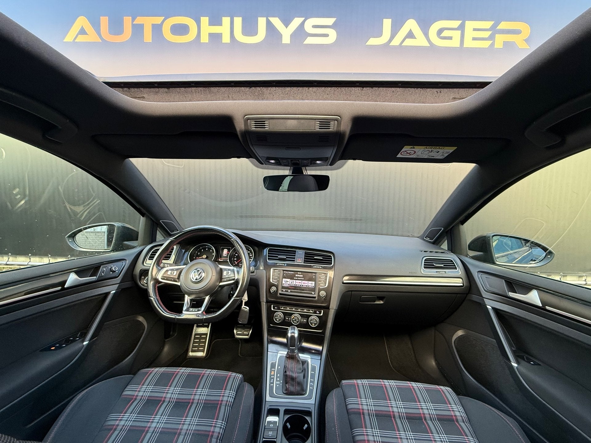 Volkswagen Golf 2.0 TSI GTI Pano Dynaudio Michelin, Auto's, Stof, Gebruikt, 1984 cc, Zwart