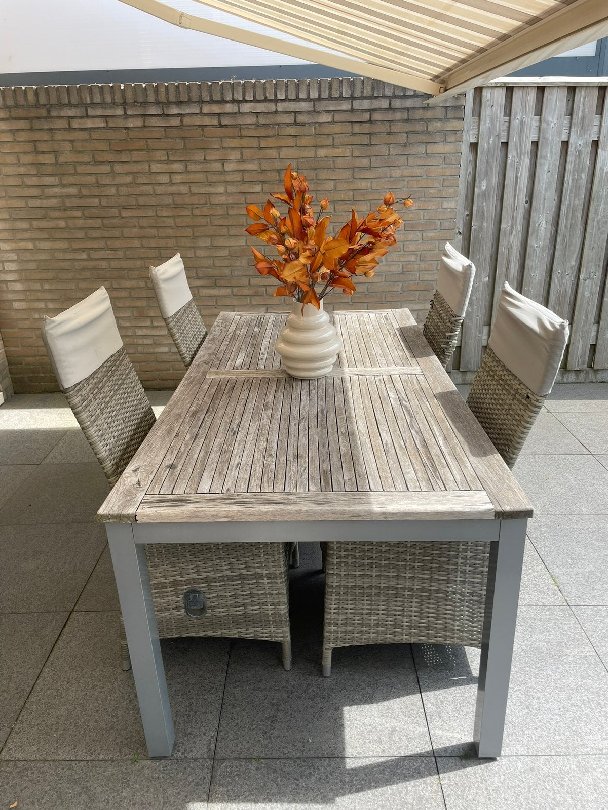 Tuinset: tafel en 4 stoelen + kussens, Ophalen, 4 zitplaatsen, Gebruikt, Stoel