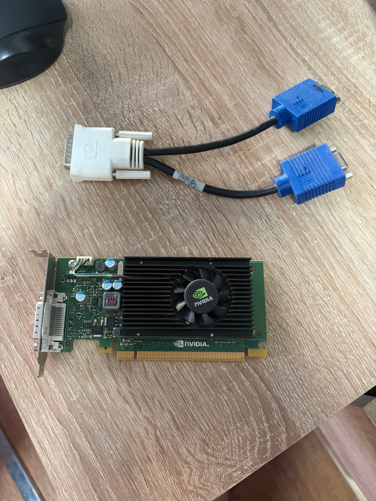 nVidia NVS315 Low Profile, met adapter, Computers en Software, Ophalen, PCI-Express 2, VGA, Nvidia