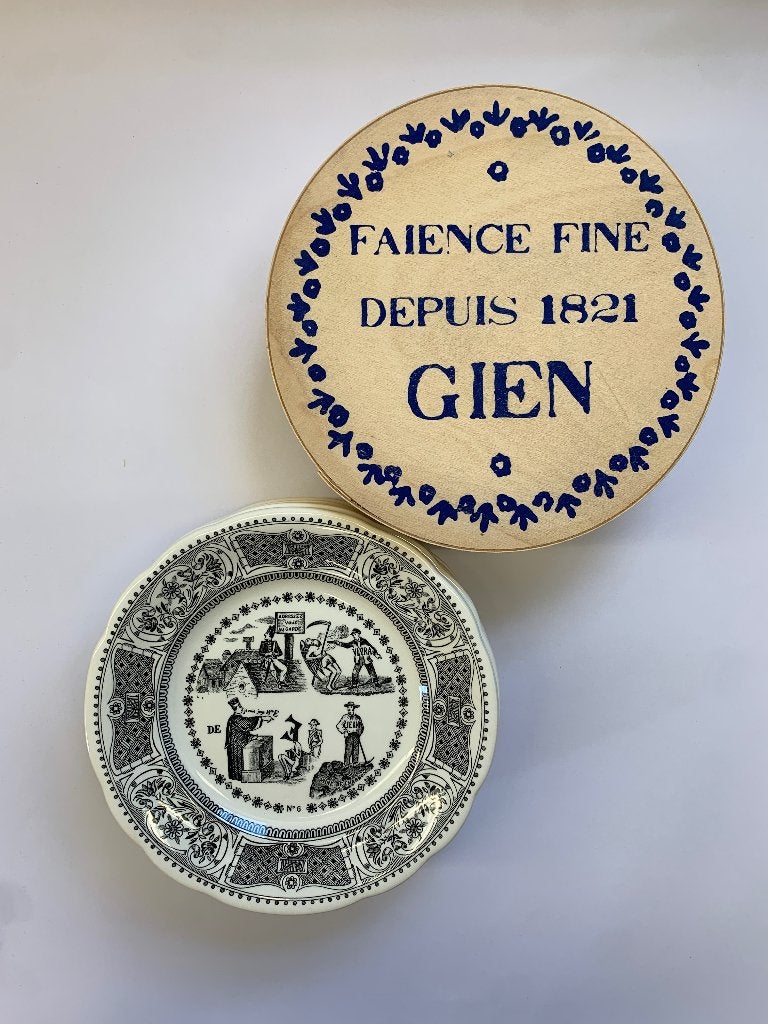 Gien Aardewerk, set bordjes 'Les Rebus' zwart, Overige merken, Landelijk/Boerenbont, Nieuw, Ophalen of Verzenden