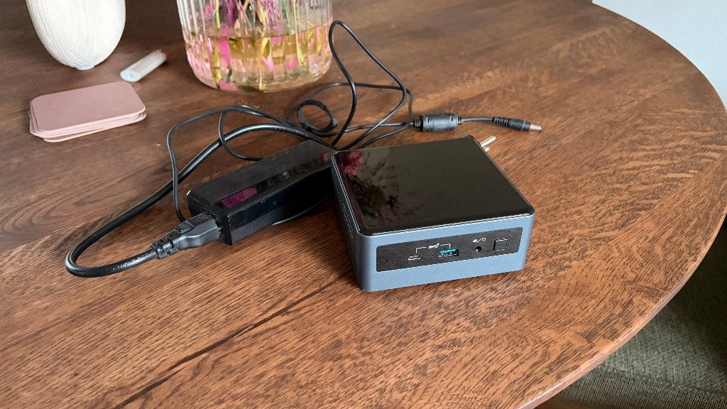 Roon Rock server Intel NuC i5 16GB Ram, 2 tot 3 Ghz, Ophalen of Verzenden, Zo goed als nieuw, Intel Core i5