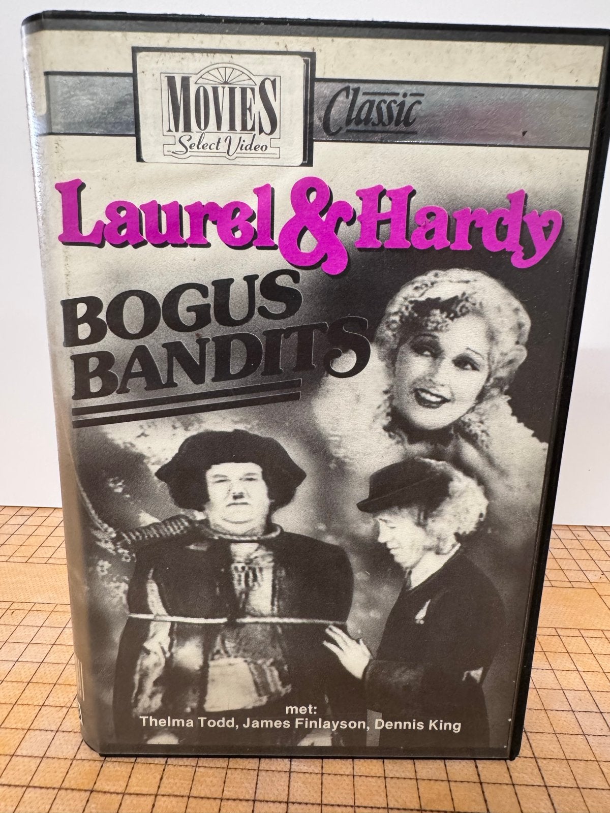 Laurel & Hardy - Bogus Bandits (VHS), Cd's en Dvd's, VHS | Film, Alle leeftijden, Verzenden, Gebruikt, Komedie