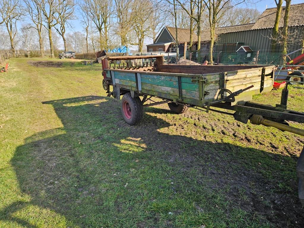 mestverspreider, grondbak, Zakelijke goederen, Ophalen, Veehouderij, Gewasbescherming en Bemesting