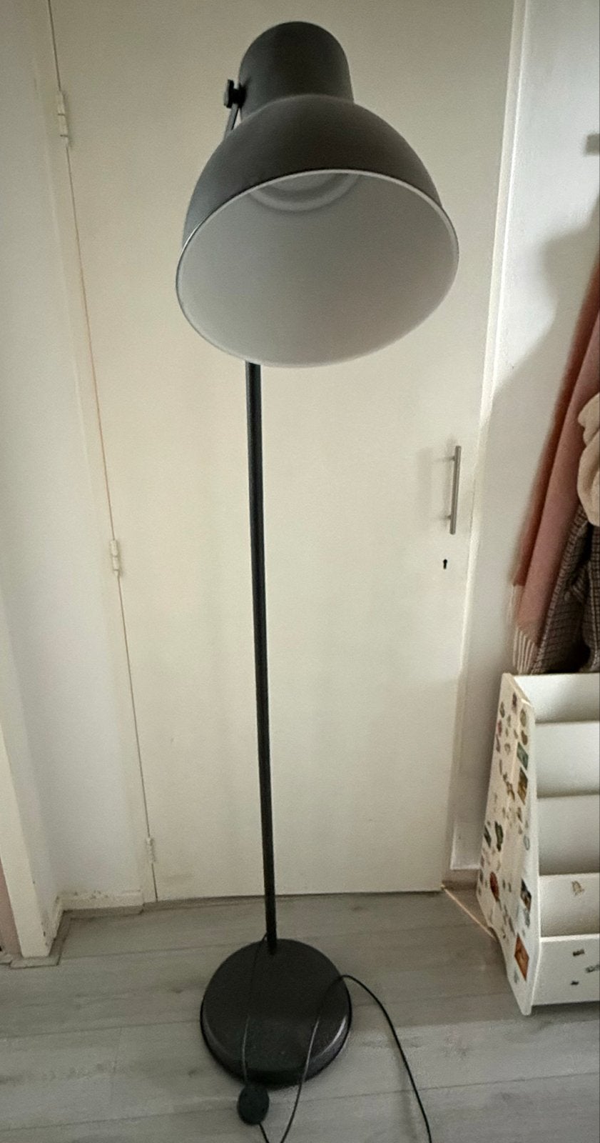 GRATIS MOET WEG - IKEA Hektar Vloerlamp, Ophalen, Gebruikt, E27 (groot), Metaal