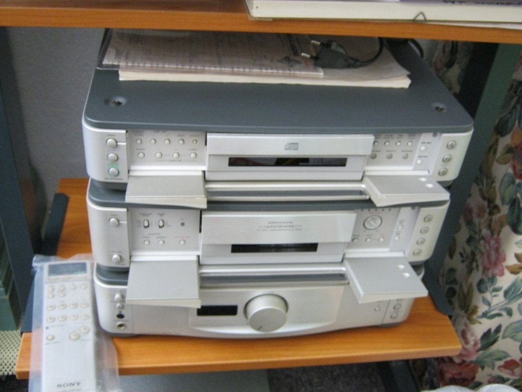 tot 18-8-26    Sony Vintage.Jr 80 en radio en radio casette., Ophalen, Gebruikt, Overige typen, Met cd-speler