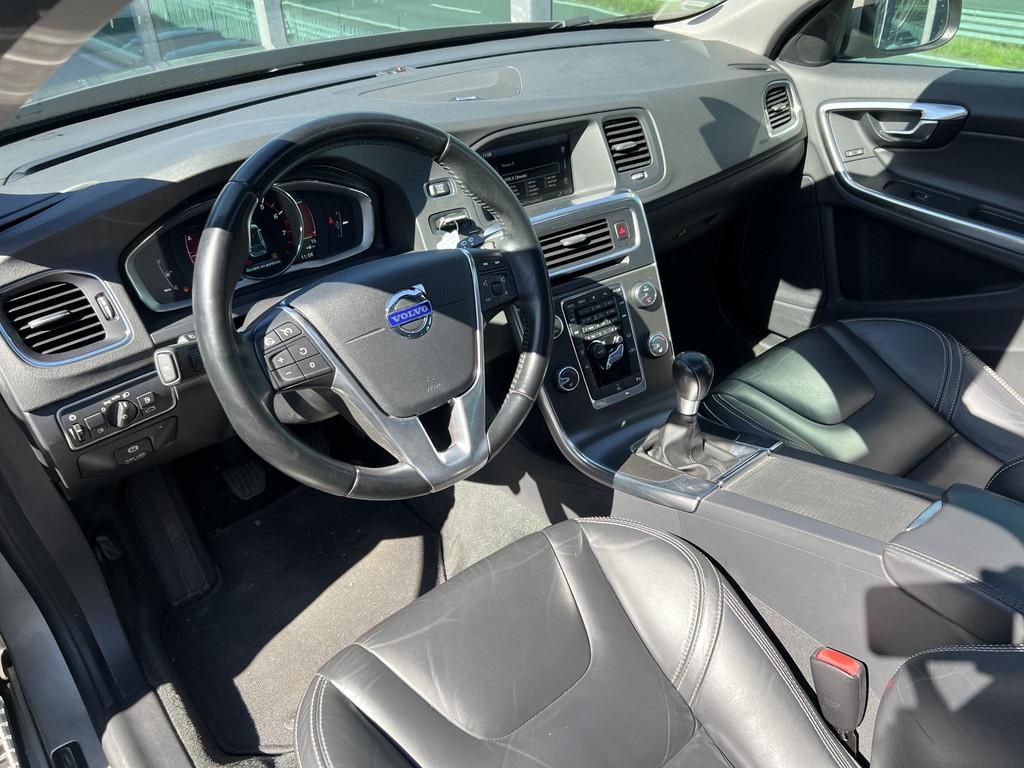 Volvo V60 1.6 T4 Summum Handgeschakeld, Cruise control, Prem, Voorwielaandrijving, 15 km/l, Gebruikt, Zwart
