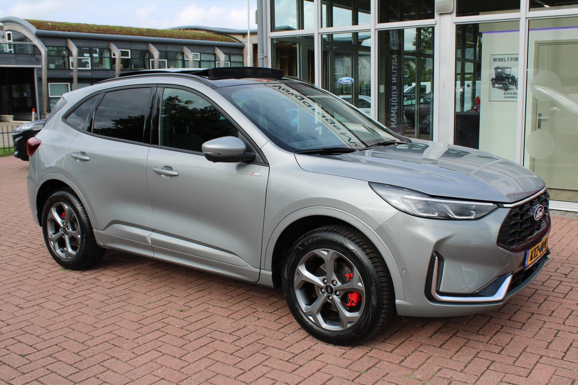FORD Kuga 2.5 PHEV 243pk e-CVT Automaat ST-Line X, Panoramad, Auto's, 12 maanden, Gebruikt, Euro 6, Plug-in hybride