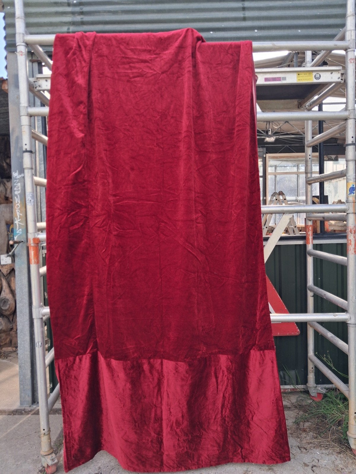 Velour achtige gordijnstof, Ophalen, Met haken