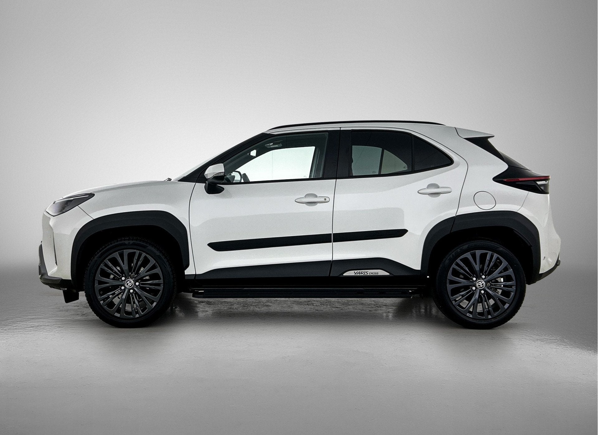 Toyota Yaris Cross 1.5 Hybrid Launch Edition | Stoelverwarmi, Auto's, 12 maanden, Gebruikt, Wit, 1490 cc