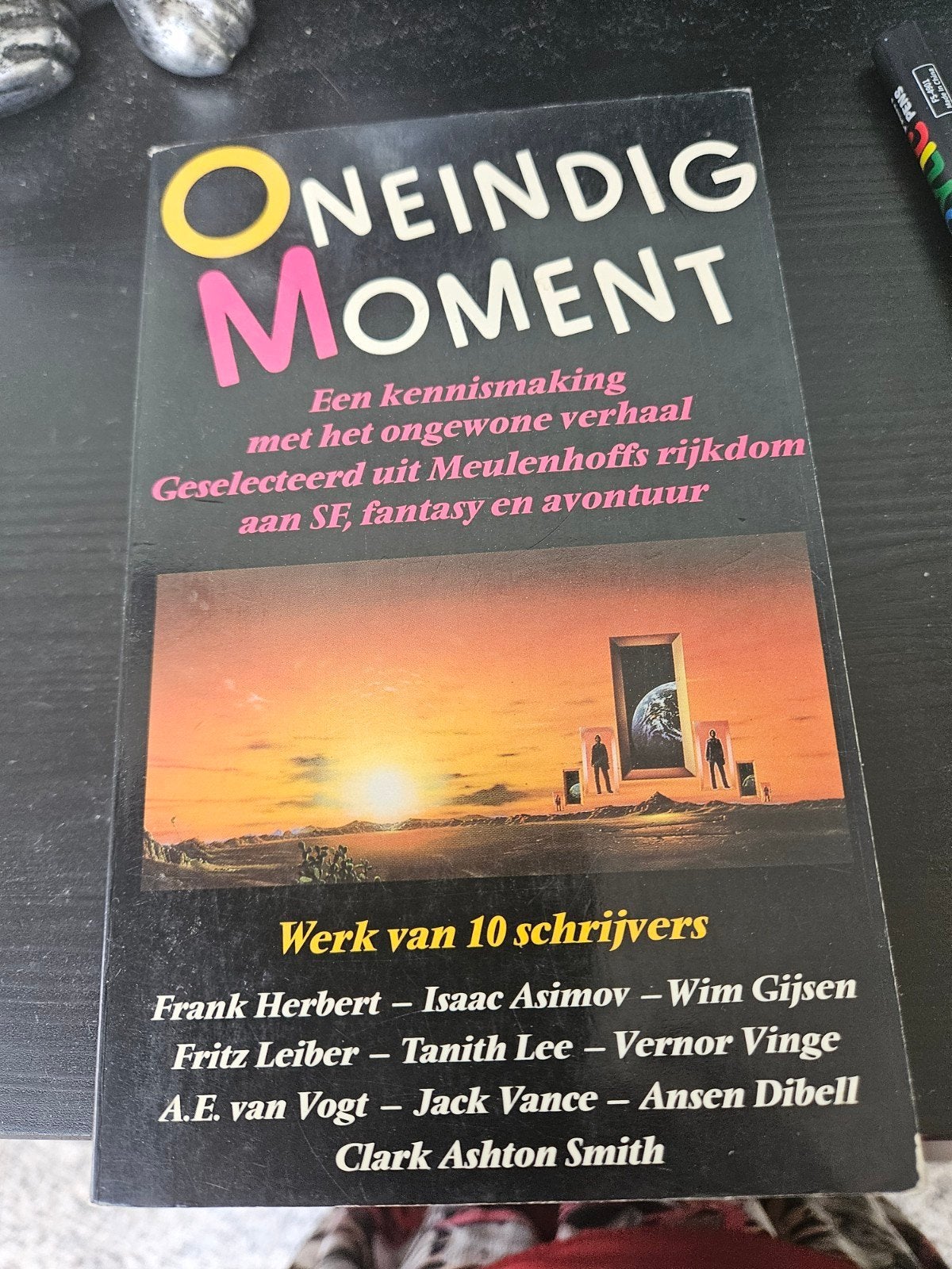 Oneindig Moment: SF, fantasy en avontuur verhalenbundel, Ophalen of Verzenden