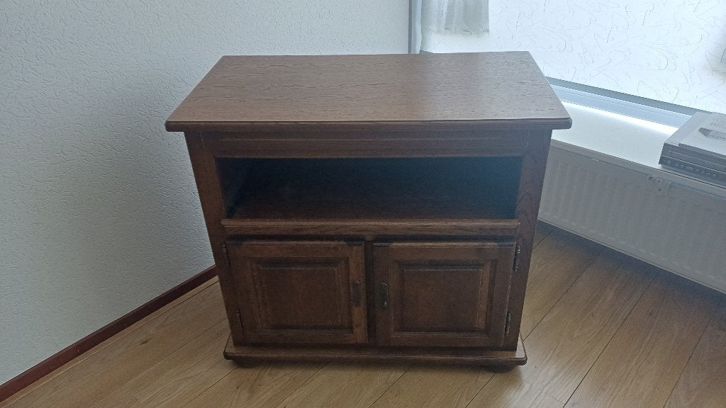 Mooie televisiekast GRATIS!!!onder voorbehoud gereserveerd, Ophalen, 50 tot 100 cm, Zo goed als nieuw, Minder dan 100 cm