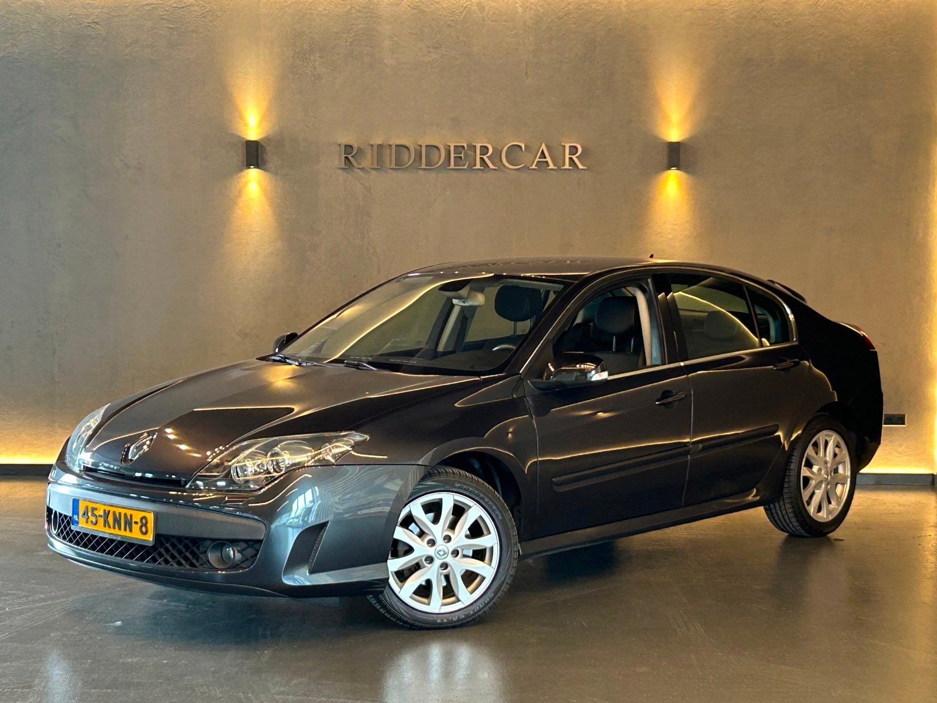 Renault Laguna 2.0 16V Dynamique|NAP|CRUISE|PARK SENS|NAVI|, Auto's, Laguna, Gebruikt, 4 cilinders, Leder en Stof