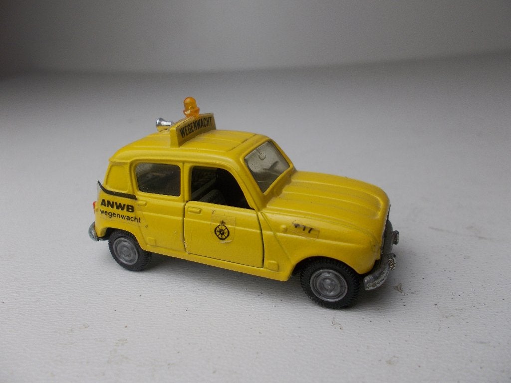 Vintage A.H.C. Models Spain. (Dutch export) ANWB RENAULT 4., Hobby en Vrije tijd, Ophalen of Verzenden, Zo goed als nieuw, Auto