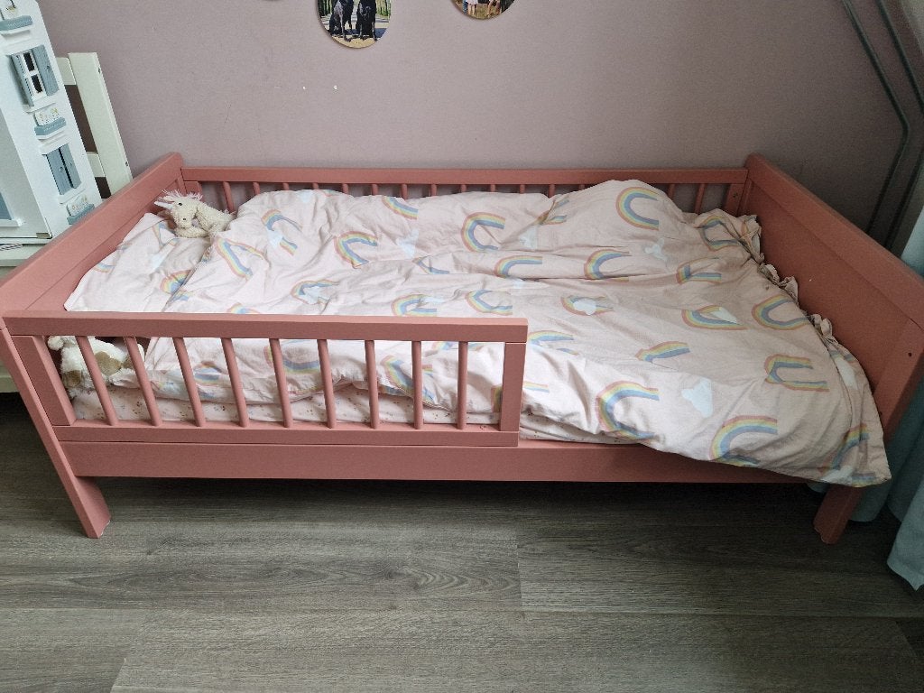 Peuterbed petite amelie, Kinderen en Baby's, Kinderkamer | Bedden, Ophalen, Gebruikt, 70 tot 85 cm, 140 tot 160 cm