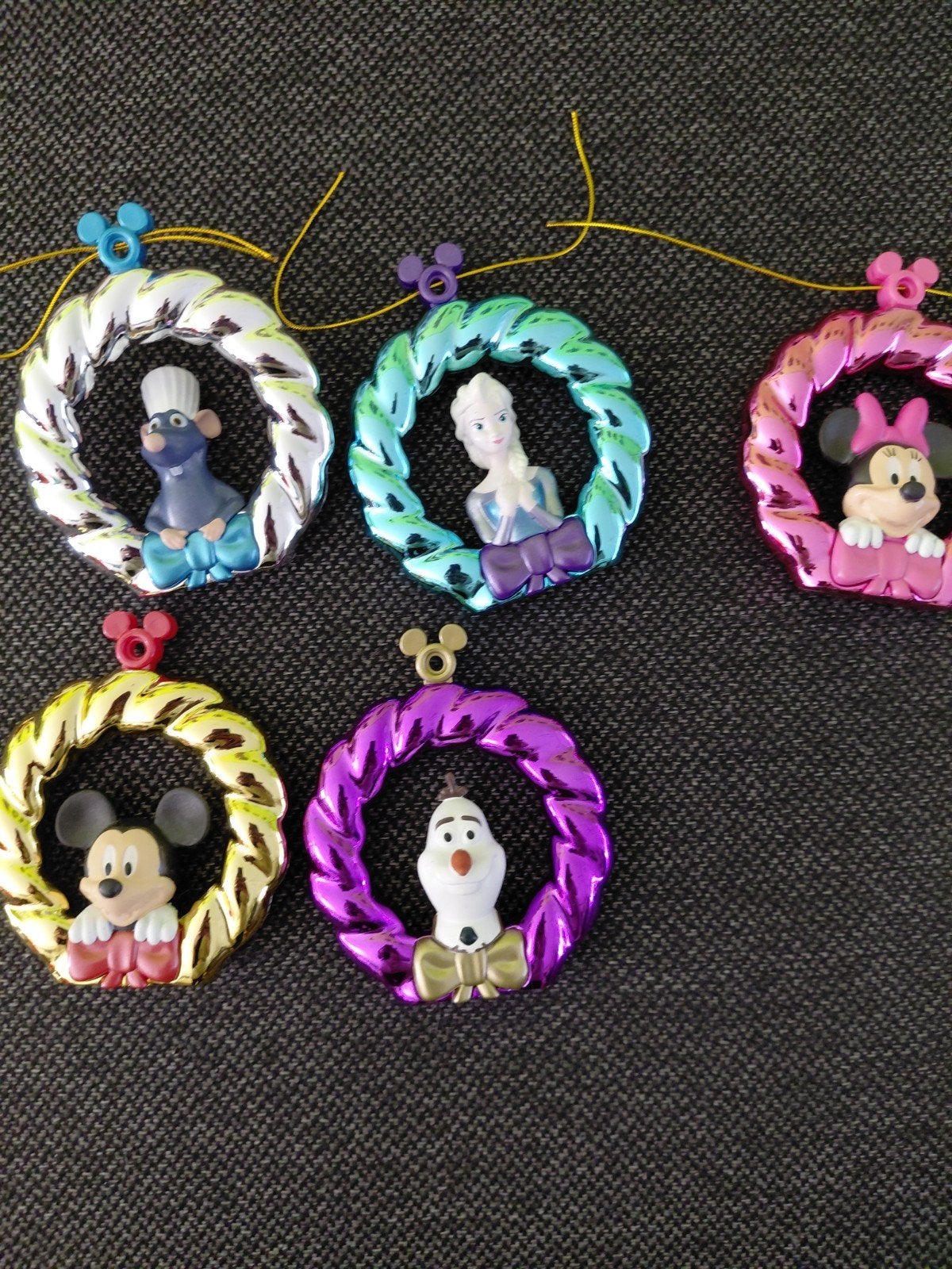 Disney Kersthangers - Mickey, Minnie, Elsa, Olaf, Remy, Verzamelen, Ophalen of Verzenden, Mickey Mouse, Zo goed als nieuw, Beeldje of Figuurtje