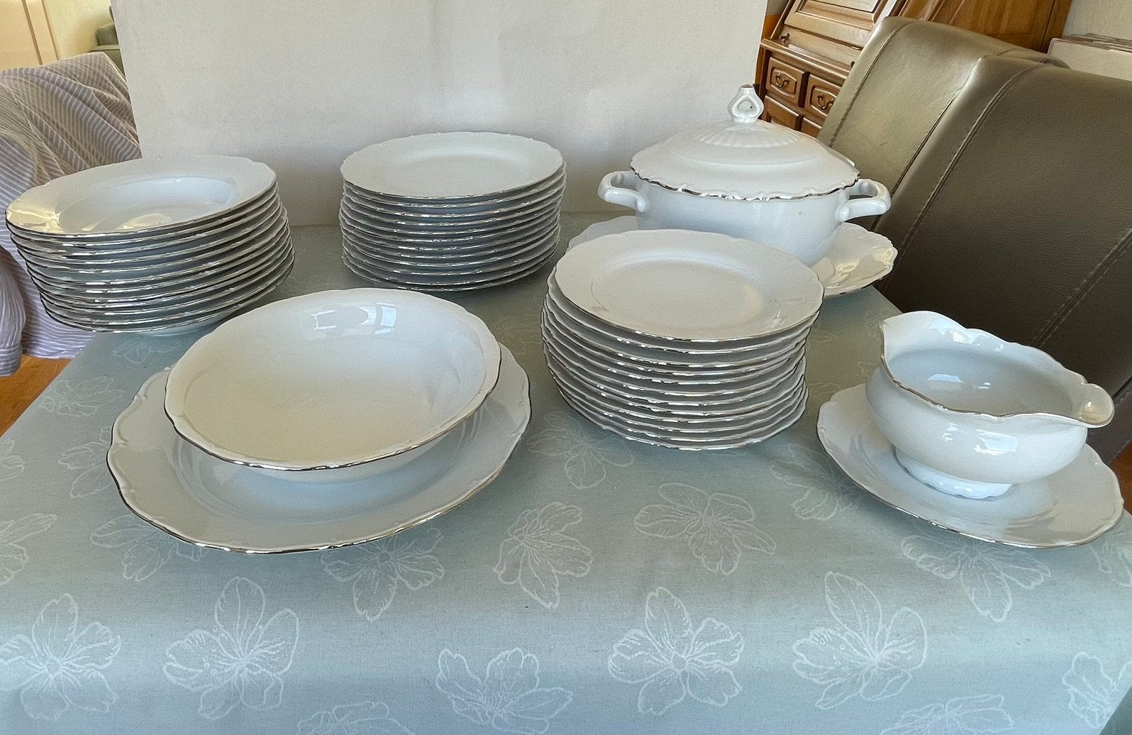 Klassiek servies wit porselein zilver, Ophalen, Overige merken, Klassiek, Zo goed als nieuw