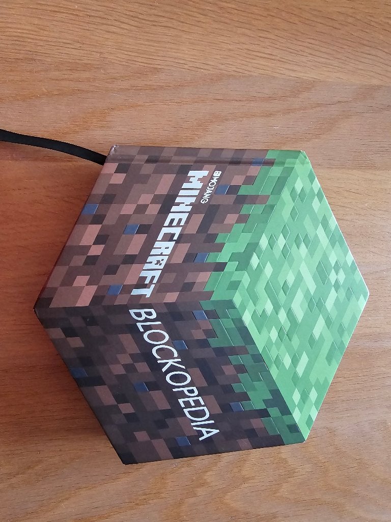 Minecraft boek 311 blz. 1e druk juli 2015, Ophalen, Nieuw, Fictie algemeen
