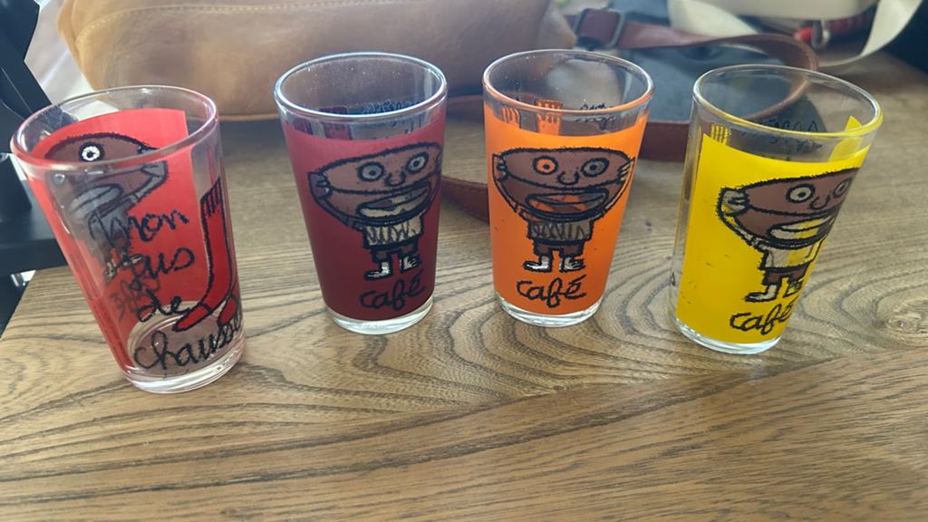 4 pylones glaasjes cafe d’artiste, Verzenden, Zo goed als nieuw, Borrel- of Shotglas