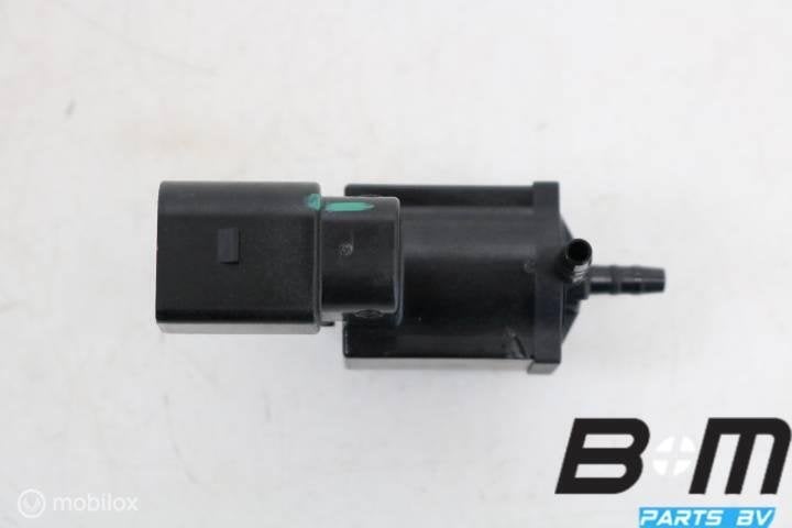 Magneetklep Audi Q3 8U 037906283C, Gebruikt