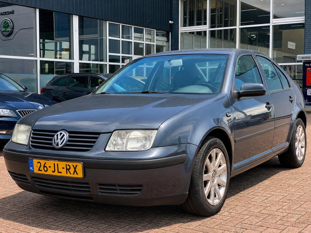 Volkswagen Bora 1.6, Auto's, Stof, 4 cilinders, 1200 kg, Handgeschakeld