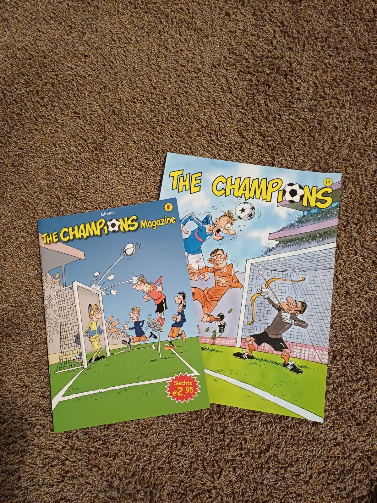 The Champions Magazine - Deel 5 & 11 - Voetbalstrips, Boeken, Stripboeken, Ophalen