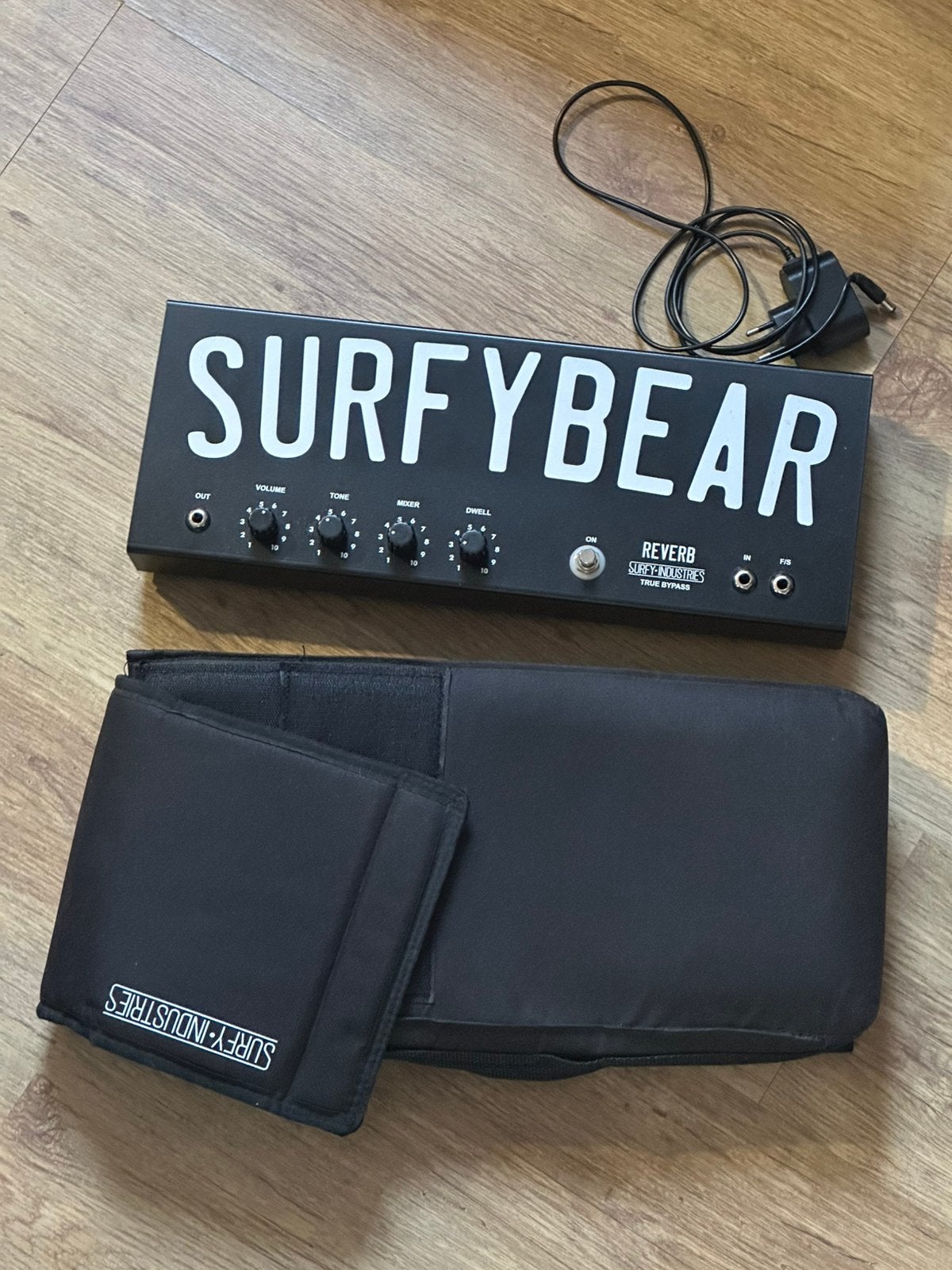 SurfyBear Metal Reverb, Muziek en Instrumenten, Effecten, Ophalen, Zo goed als nieuw, Reverb