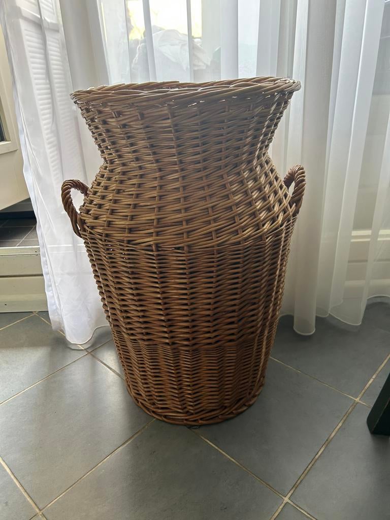 Mooie vintage riet gevlochten mand, Ophalen of Verzenden, Zo goed als nieuw, Riet