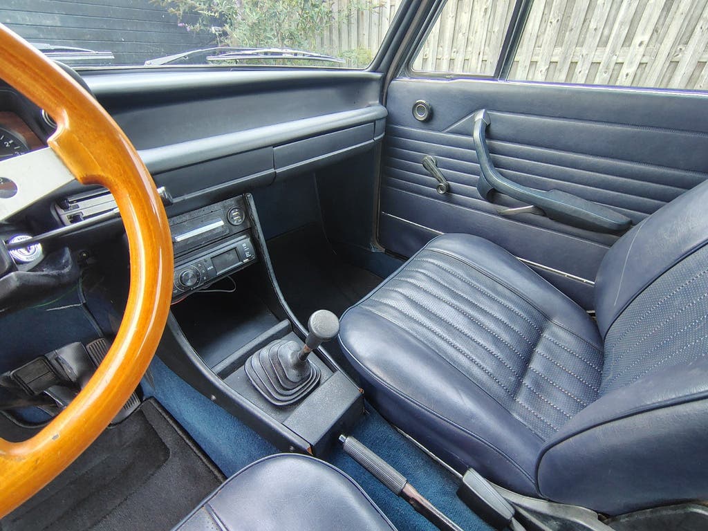BMW 1602 2002 2.0 1975 Blauw Oldtimer, foto 10