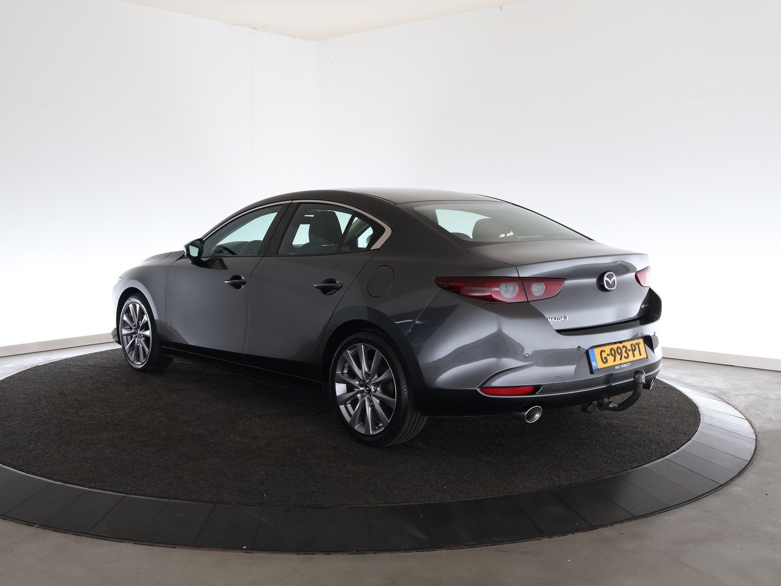 Mazda 3 2.0 e-SkyActiv-X M Hybrid 180 Comfort met Bose | Nav, Voorwielaandrijving, 1998 cc, Gebruikt, 4 cilinders