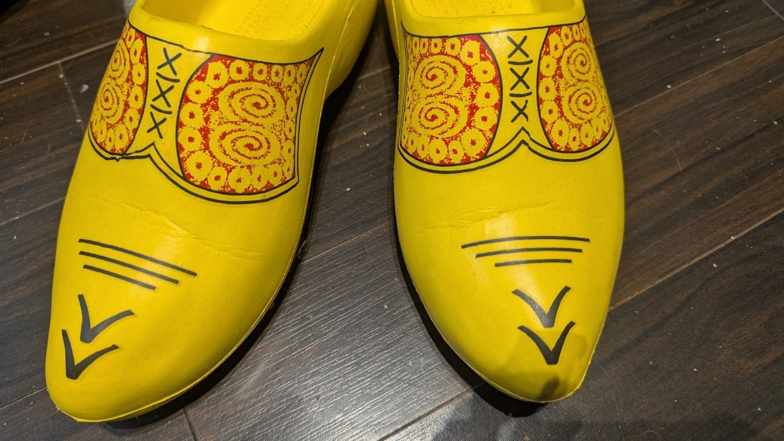 TE RUIL>Hollandse lichtgewicht crocs klomp/Gele Softclogs, Ophalen, Zo goed als nieuw, Geel, Overige typen
