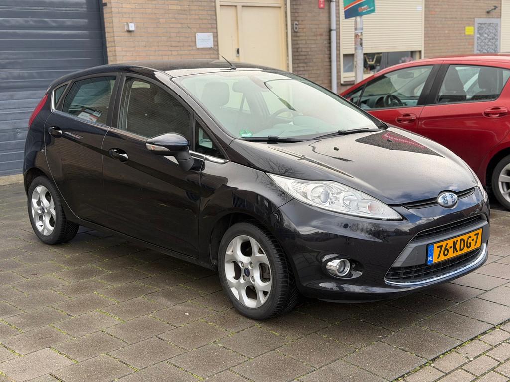 Ford Fiesta 1.4 Titanium Apk cruise Control Clima elektrisch, Voorwielaandrijving, Euro 5, Stof, Zwart